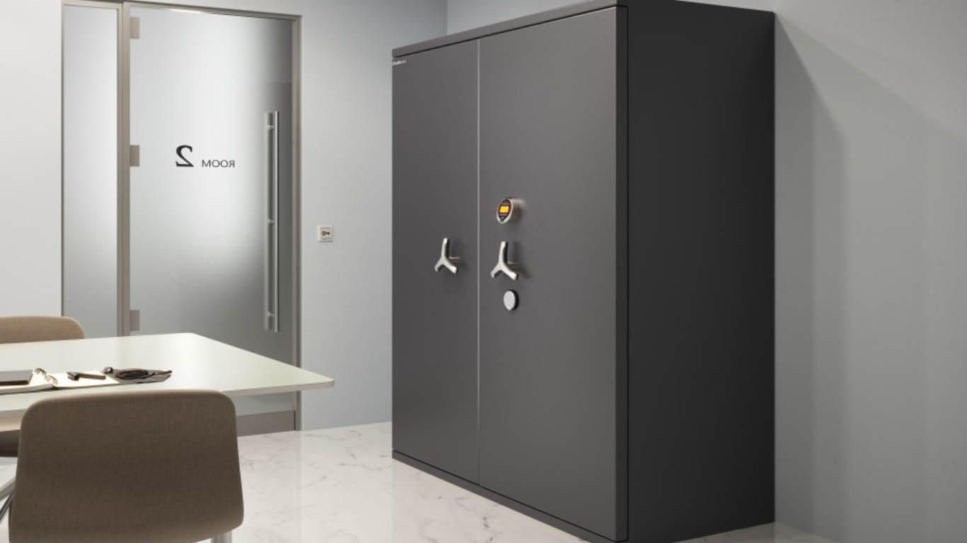 Gunnebo Encry high-security lock used in a graded safe